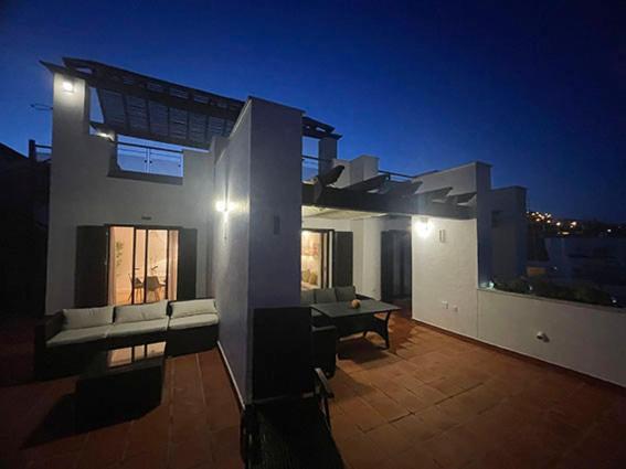 Exclusive Luxury Frontline Penthouse Del Mar - Estepona Apartment *